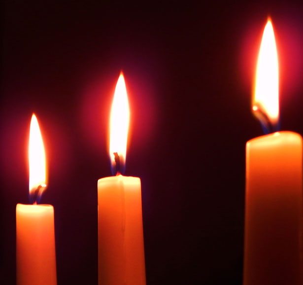 three-candles-132121300024031CDt (33K) from http://www.publicdomainpictures.net